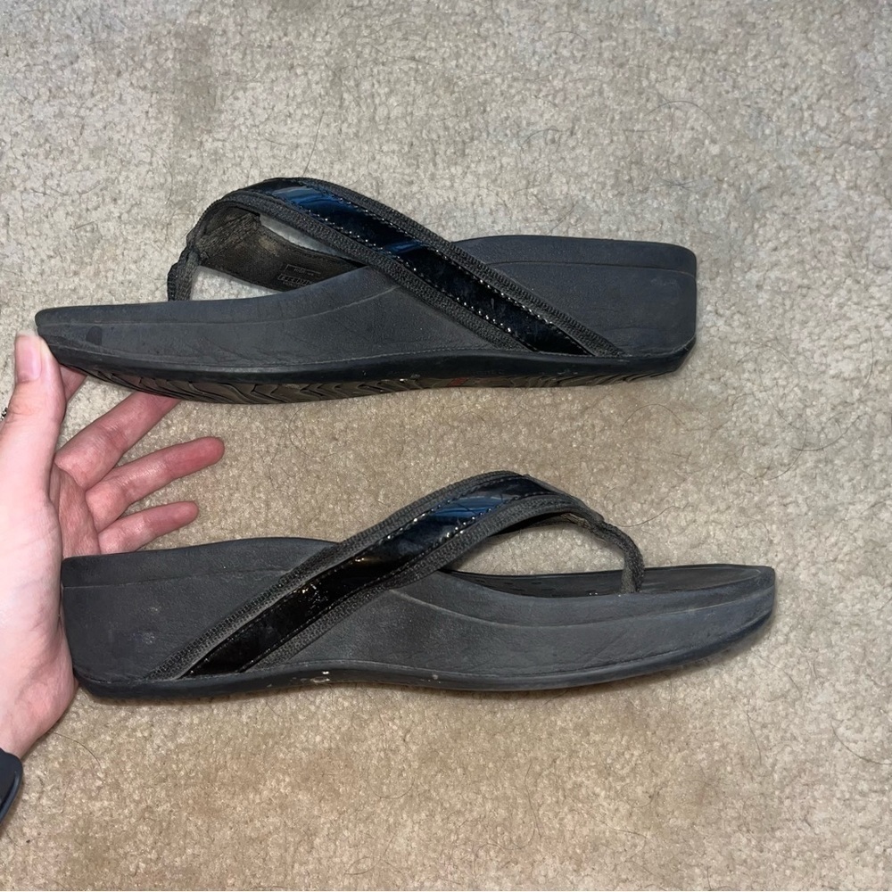 Vionic Black Toe Post Flip Flop Thong Sandals Shoes Size 6 - Picture 5 of 8